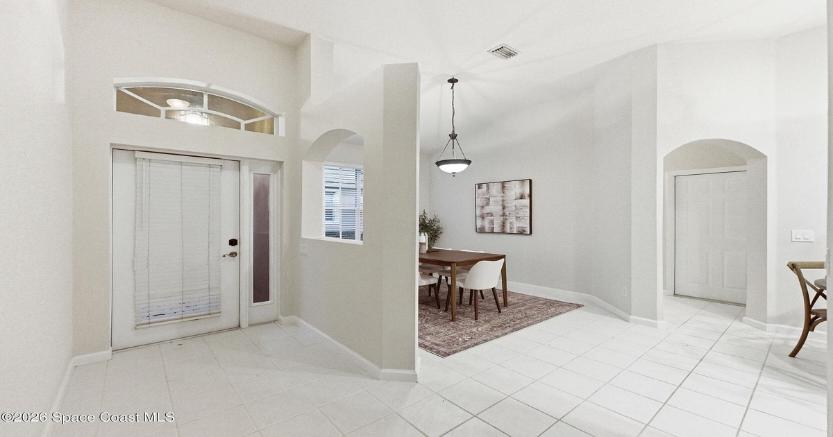 Orlando vs Tampa housing market 2026: Central Florida house exterior after a flip